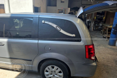 DODGE-CARAVAN0